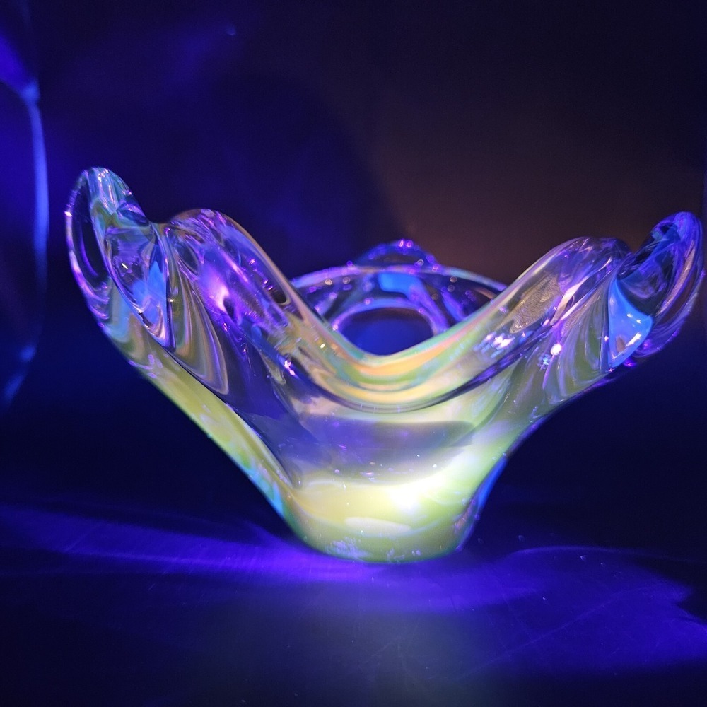Art Glass Bowl Ashtray UV Blacklight Reactive Glows MCM Trinket Heavy